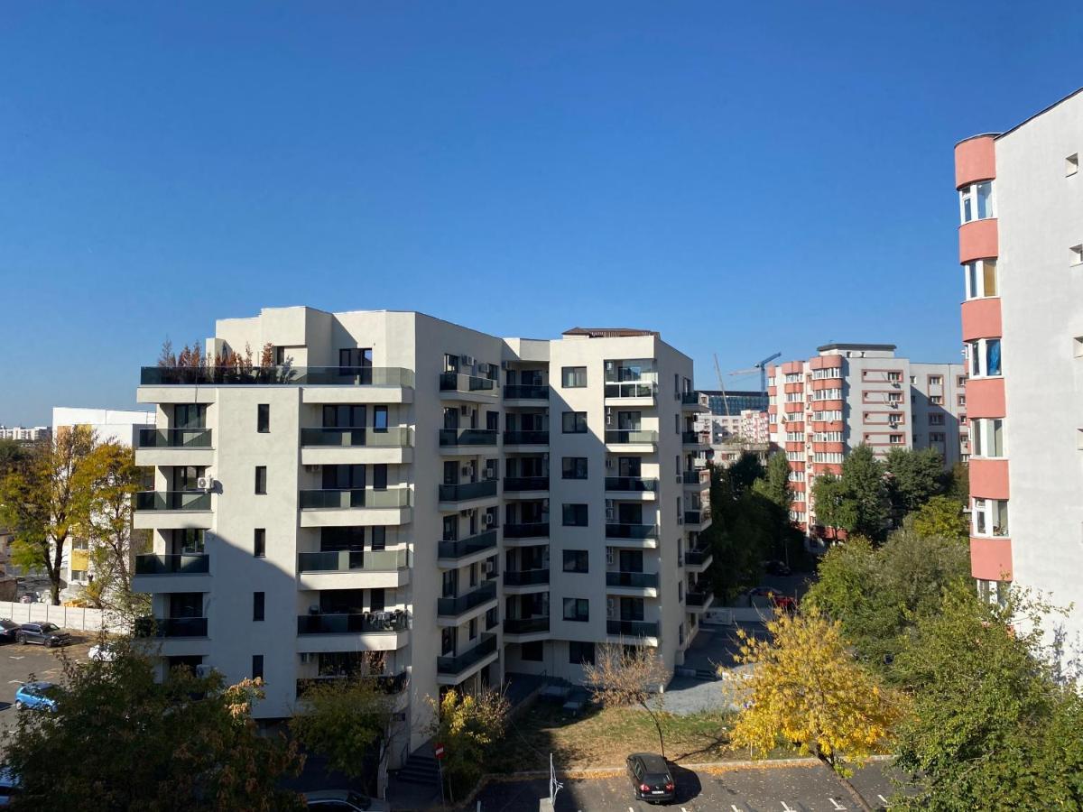 Evan Cozy Flat With Balcony & Parking, 13 September Bukares Bagian luar foto