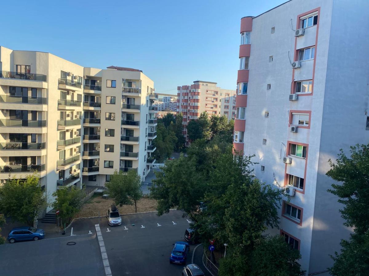 Evan Cozy Flat With Balcony & Parking, 13 September Bukares Bagian luar foto