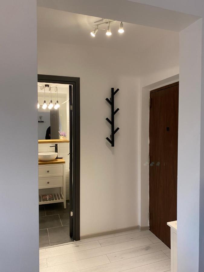 Evan Cozy Flat With Balcony & Parking, 13 September Bukares Bagian luar foto