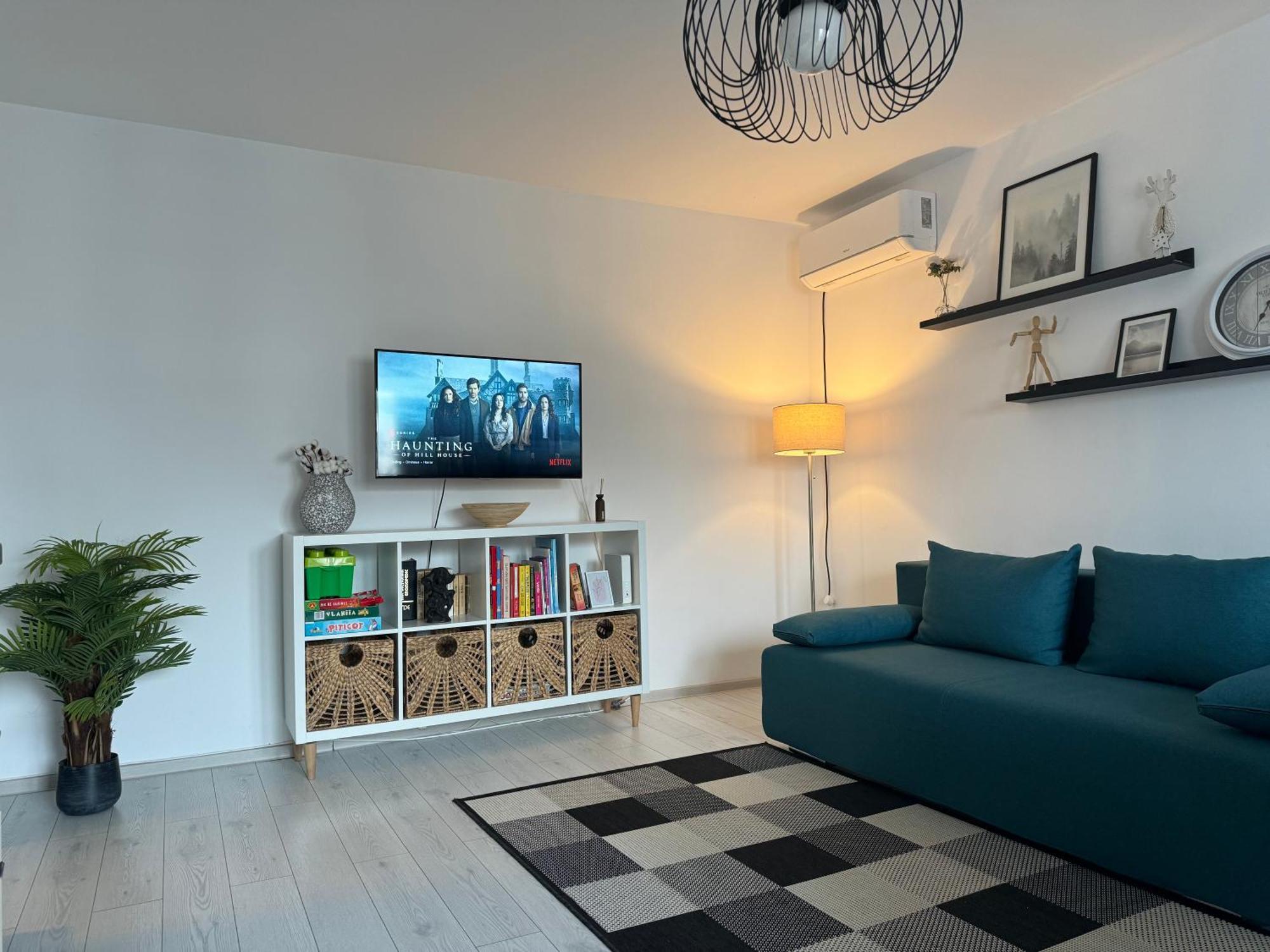 Evan Cozy Flat With Balcony & Parking, 13 September Bukares Bagian luar foto