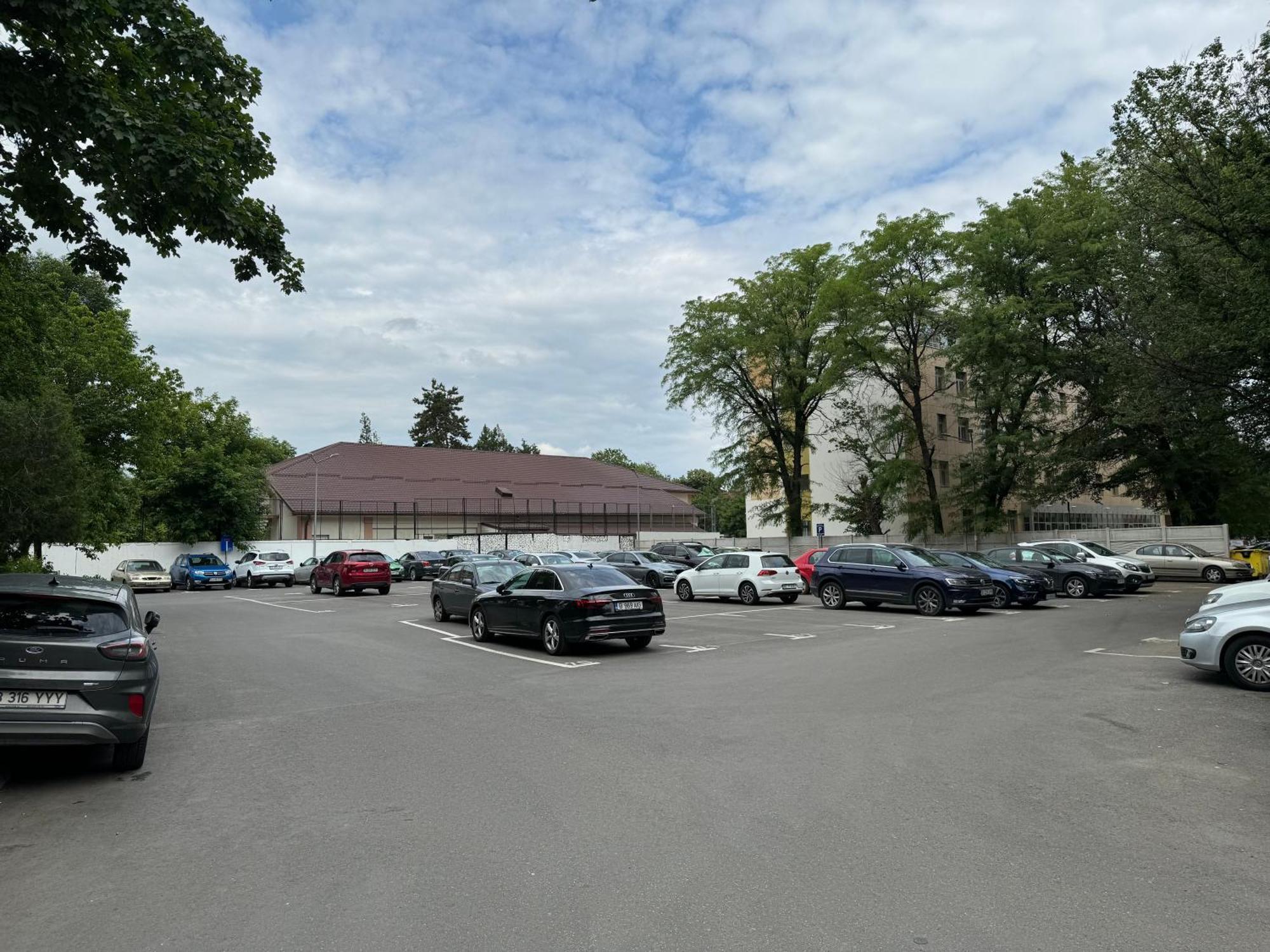 Evan Cozy Flat With Balcony & Parking, 13 September Bukares Bagian luar foto